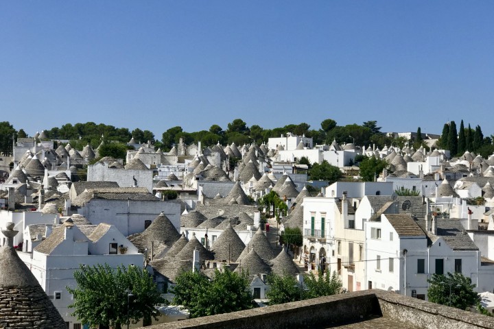 蘑菇村 意大利．Alberobello 阿爾貝羅貝洛